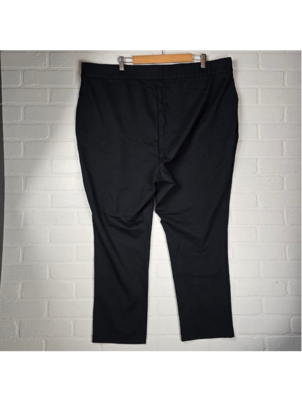 Ava & Viv High Waisted Ponte Pull-On Pants Size 3X - Picture 3 of 3